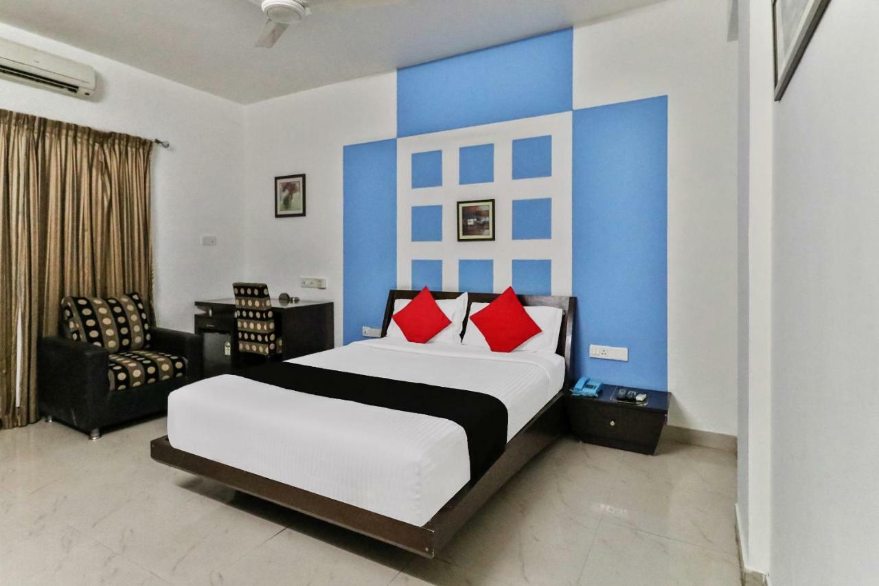 Capital O 16324 Niche Suites Bangalore Phòng bức ảnh