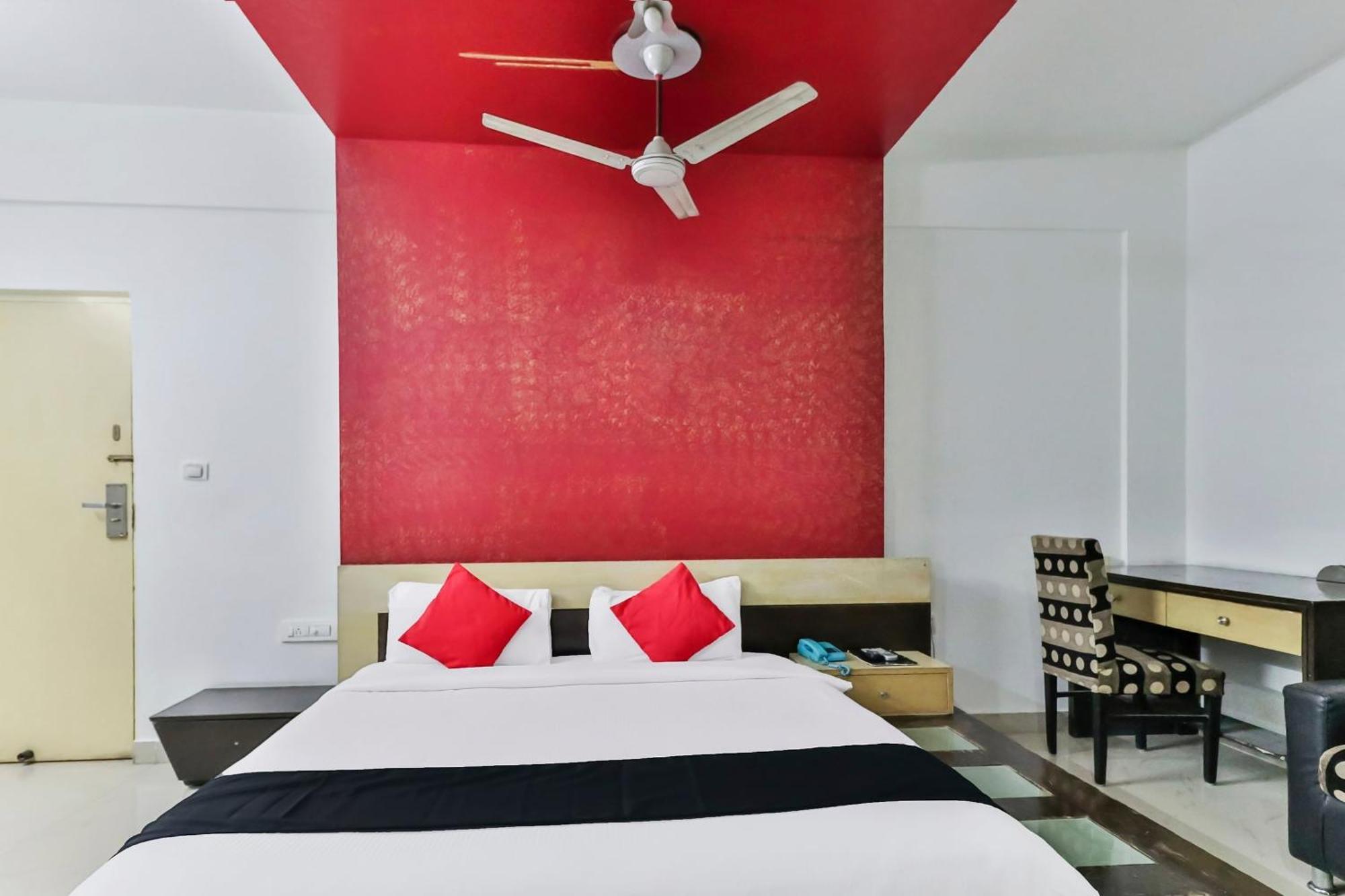 Capital O 16324 Niche Suites Bangalore Ngoại thất bức ảnh
